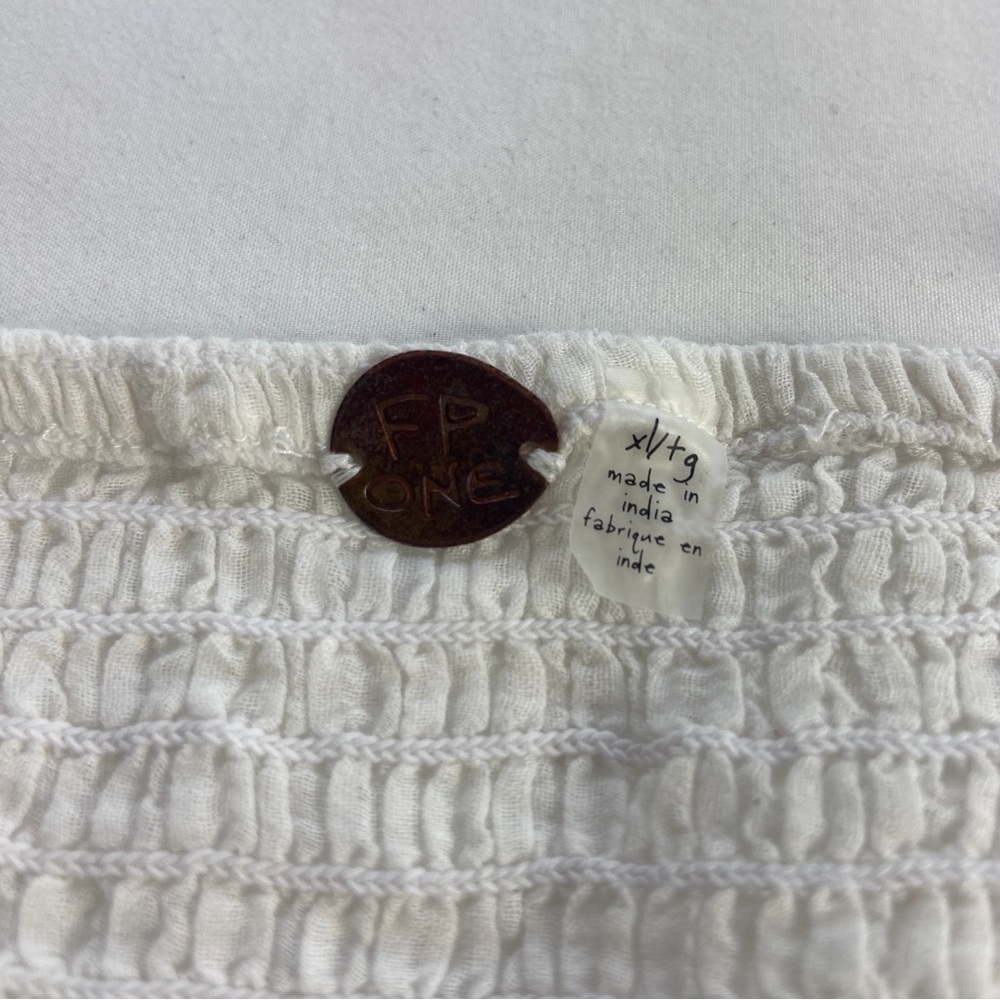 White Eyelet Lace Button-Front Camisole - Picture 4 of 8
